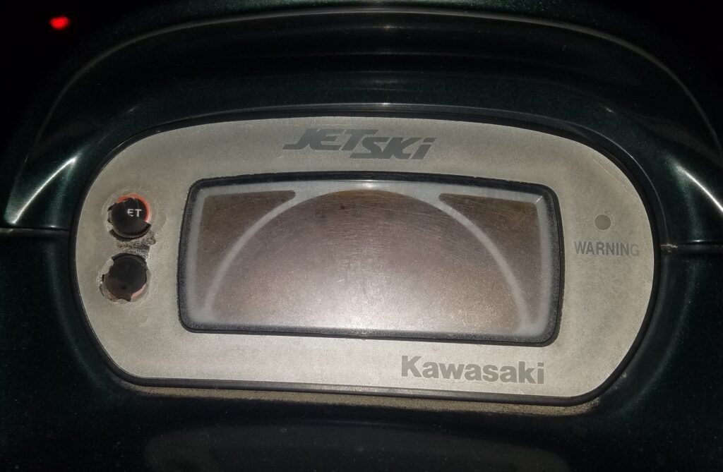 Kawasaki 900 STX Sun Damaged Display