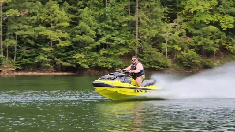 HOME 7 2019SeadooRXTX300_Feature