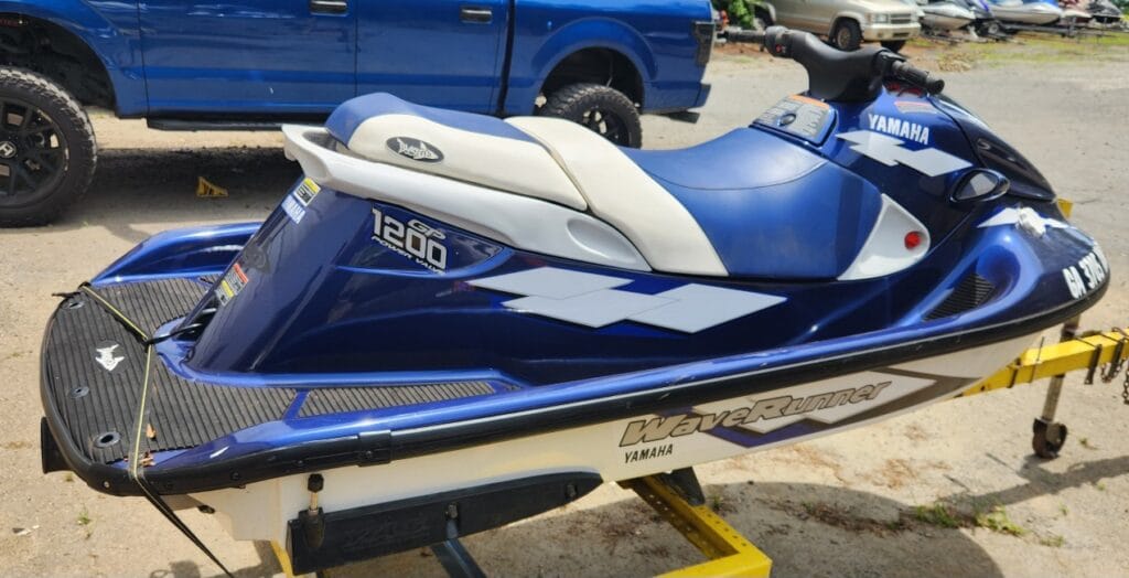 Yamaha GP1200 Waverunner Rear Corner